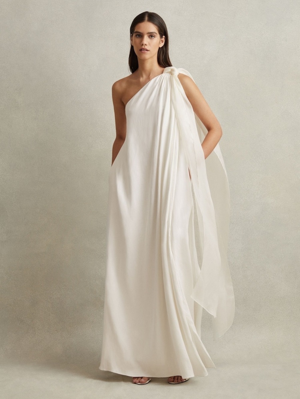 Reiss Ivory One-Shoulder Gown with Sculpted Bow - Picture 3 of 15